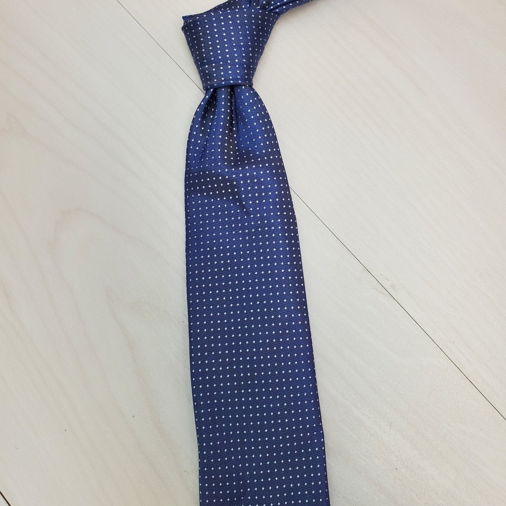 Kenneth Cole Reaction Men Blue White Micro Dot Silk Blend Classic Necktie Dapper